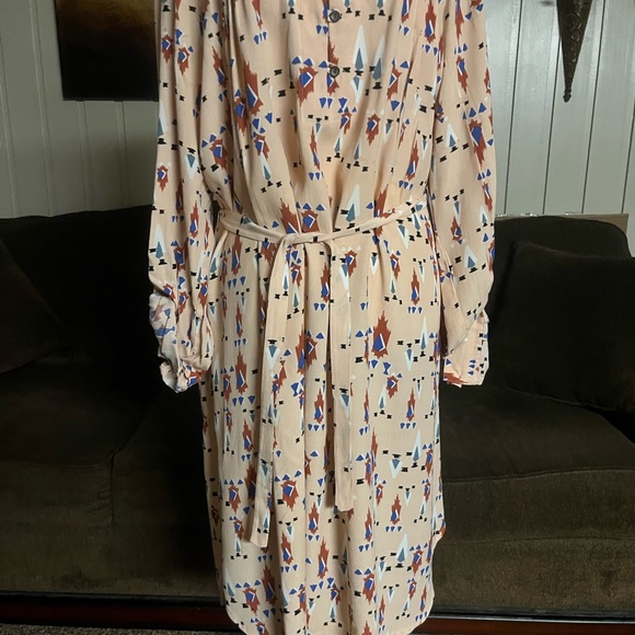 Dolan Left Coast Collection • Cream/Beige • X-Large • Aztec Design • Dress - Picture 8 of 16